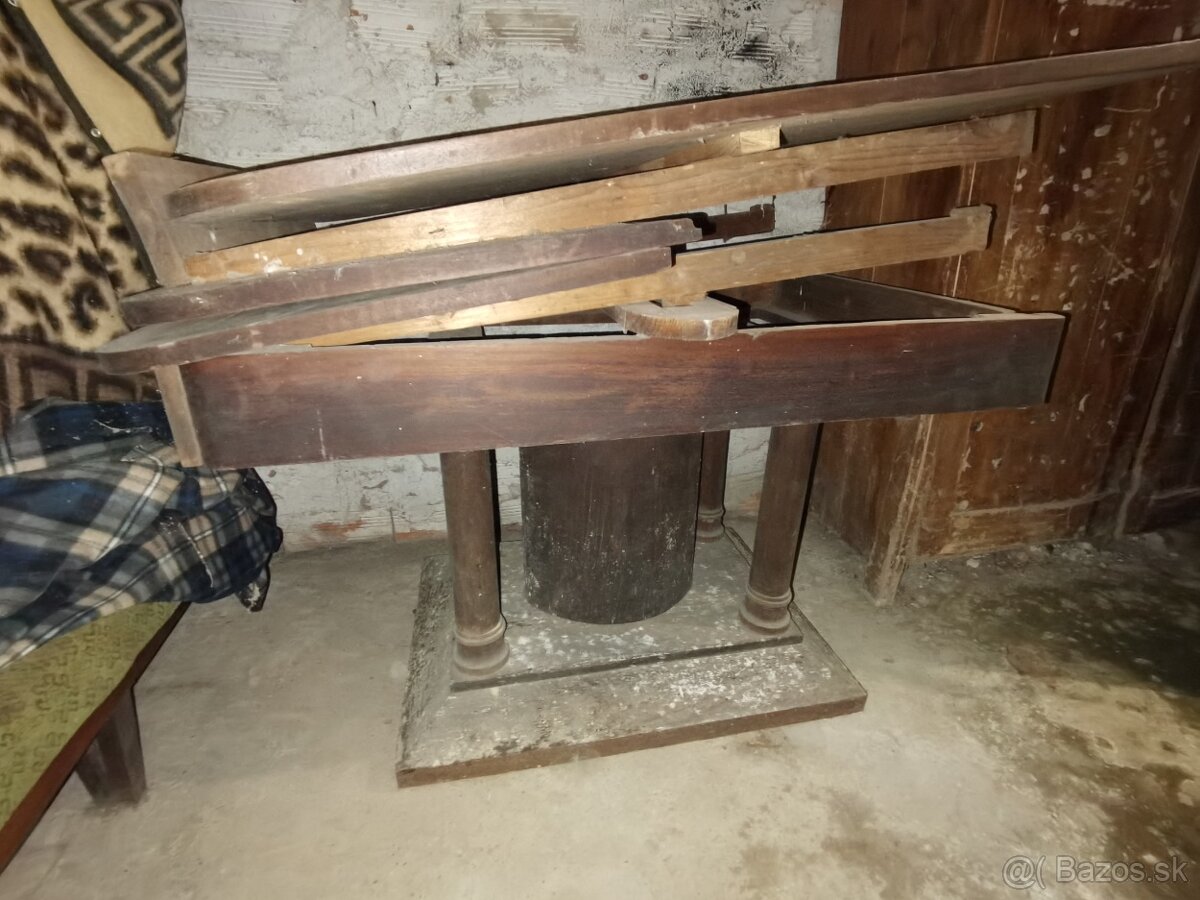 Predám rozkladateľný stôl - 2