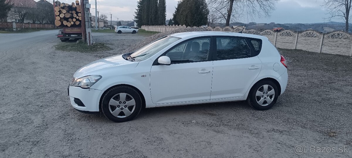 Kia Ceed 1,4 rv 2009 - 2