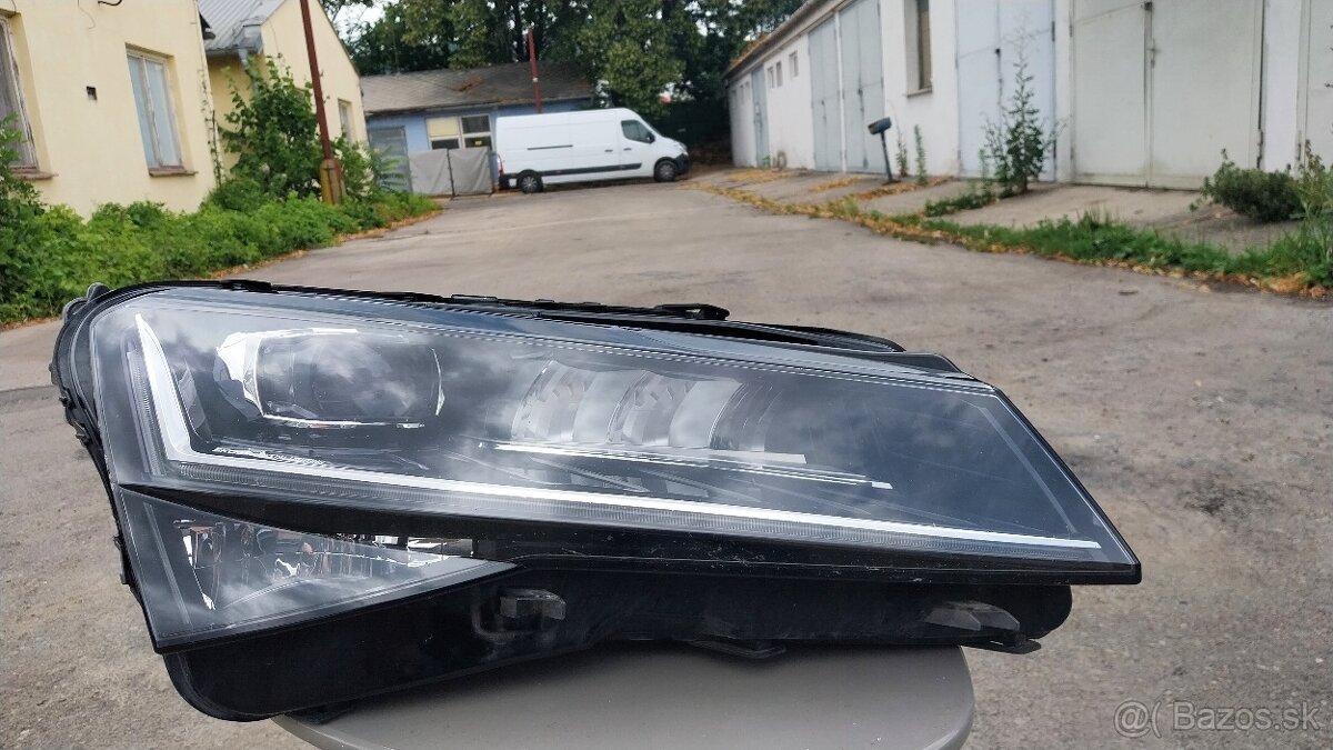 Svetlo superb III facelift - 2