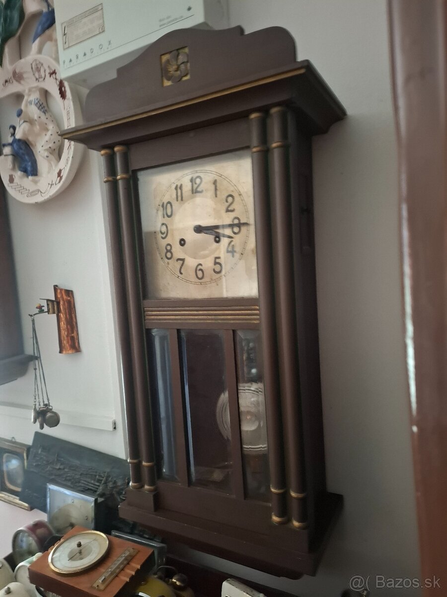 Predám funkčné starožitné nástenné hodiny JUNGHANS artdeco 7 - 2