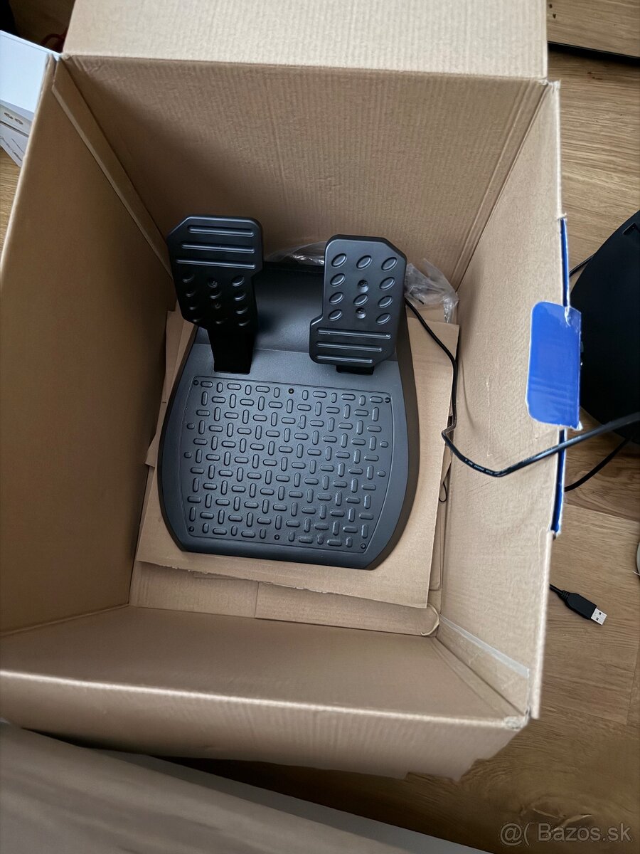 Volant Thrustmaster T80 Ferrari + pedále - 2