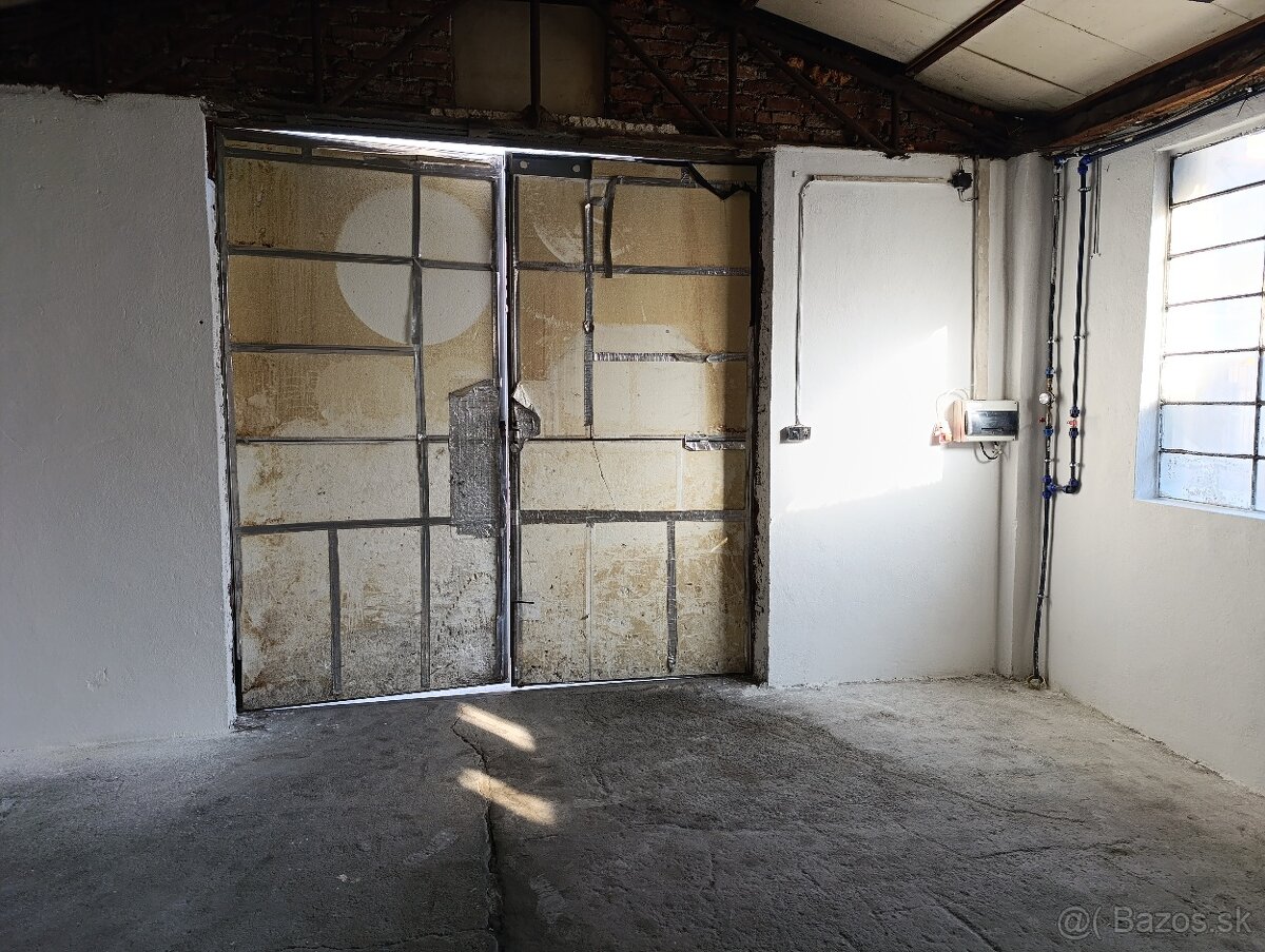 Garáž, Dielňa, Sklad - 2