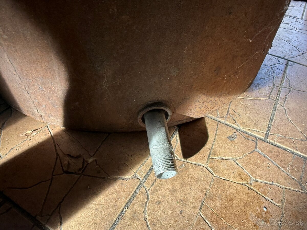 Nerezová nádoba - 2