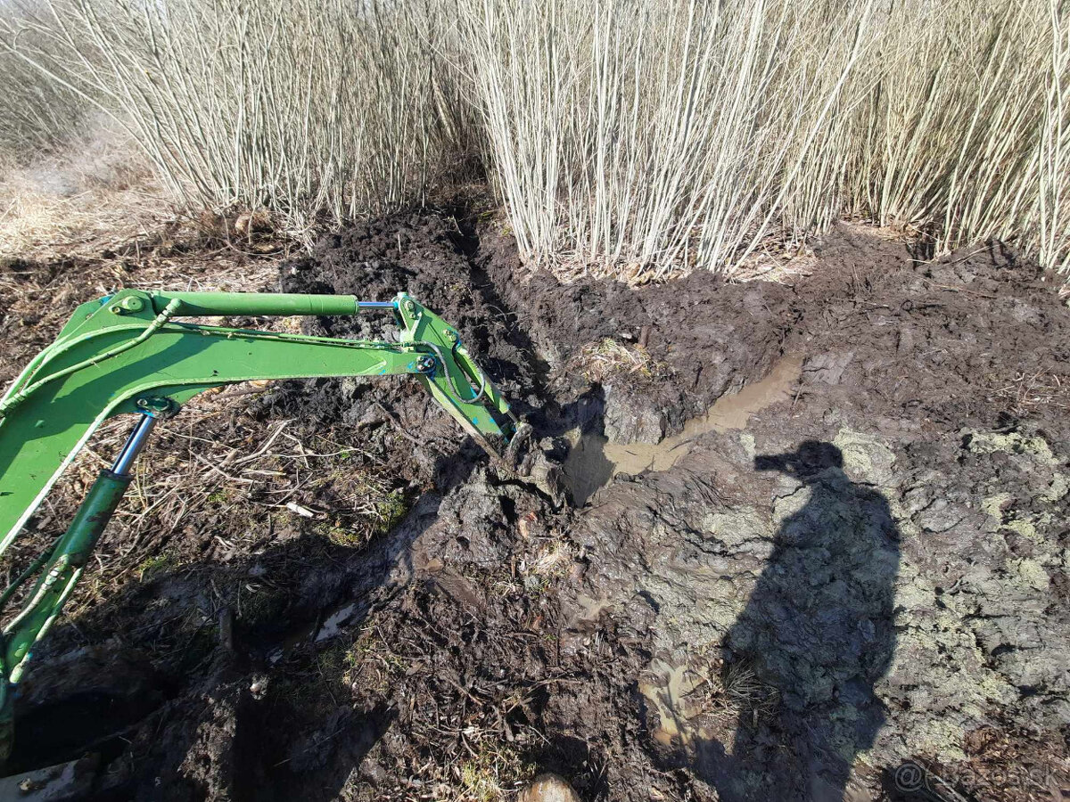 Ponukam služby minibagrom - 2
