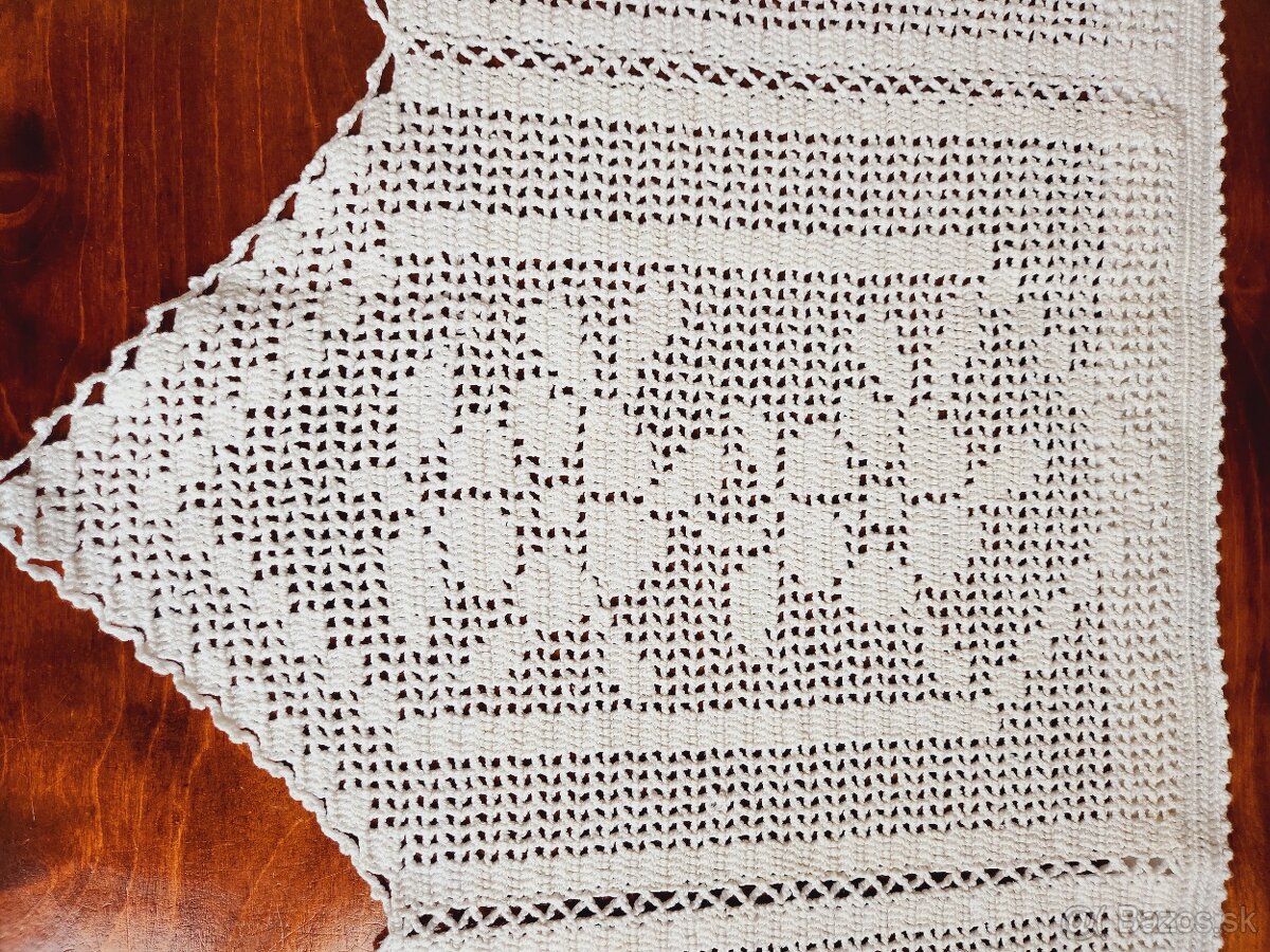 Krásna biela záclona zdobená kvetmi 46x180 - 2