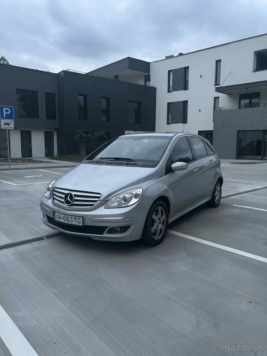 Mercedes B200, Benzín, Automat - 2