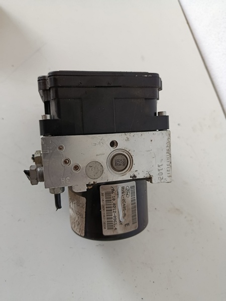 rj abs ford focus 3 bv612c405al 100€ - 2