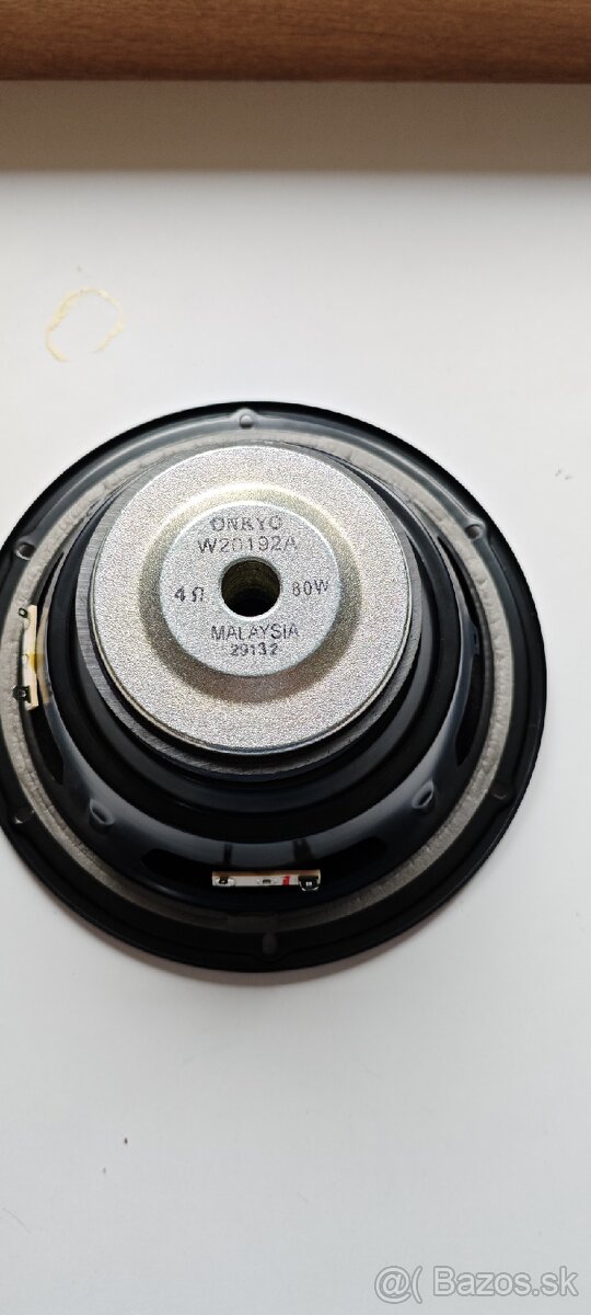Predam subwooferovy repro Onkyo - 2