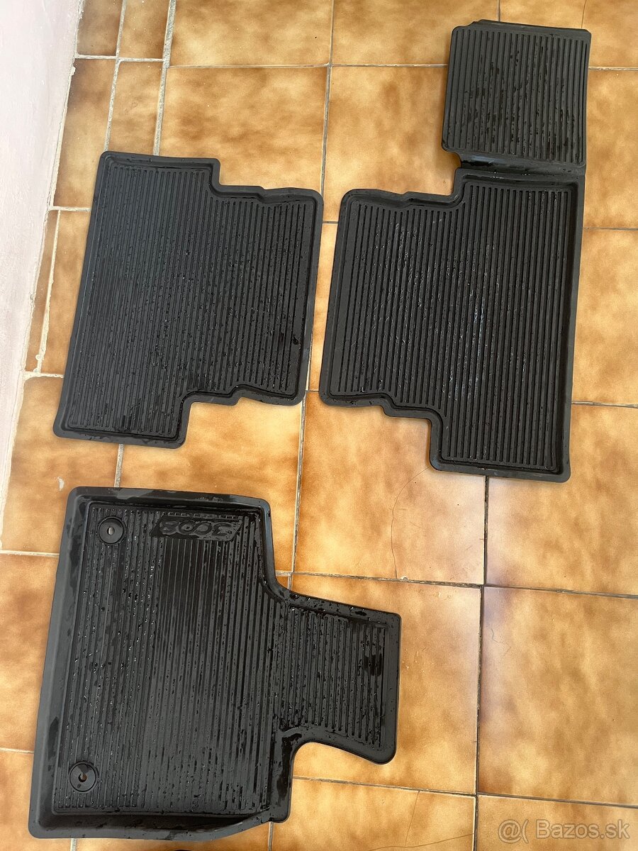 Predám originálne gumové rohoze P 3008 - 2