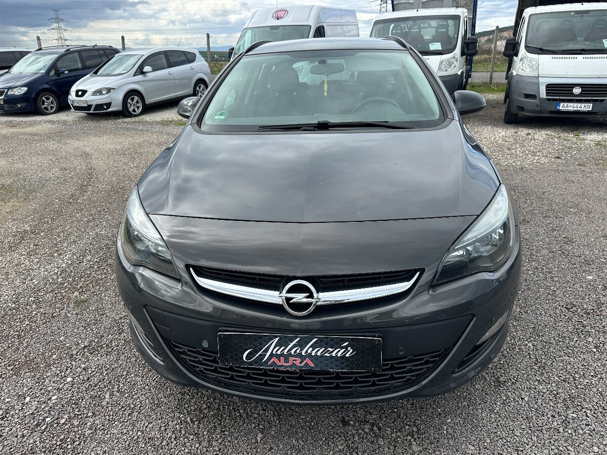 Opel Astra Sport Tourer - 2