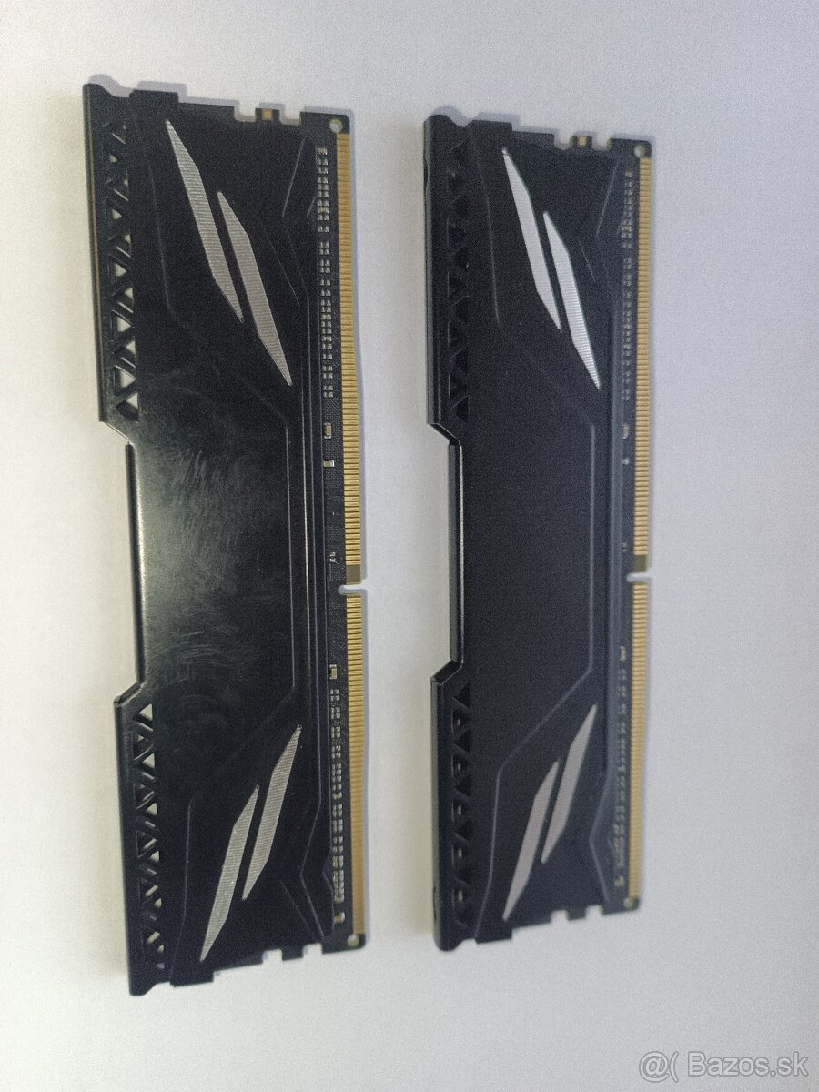 Predám DDR4 8gb - 2