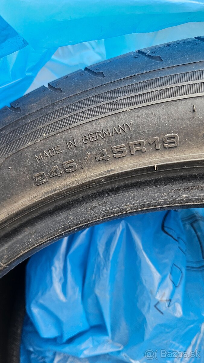 245/45 R19 - 2