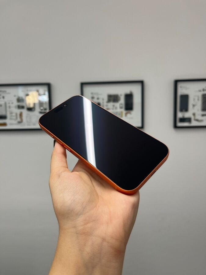 Apple iPhone 17 Pro 1TB Cosmic Orange - 2