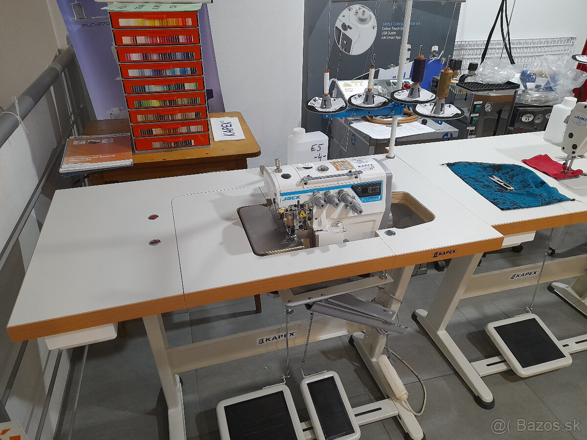 Priemyselný šijací stroj Jack E5 4-nitný overlock - 2