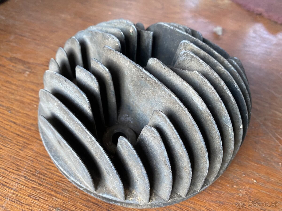 Hlava Jawa 250 typ 353 - 2