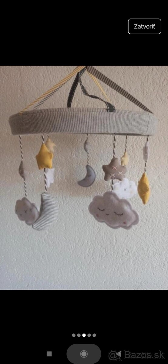 Kolotoč nad postieľku - 2