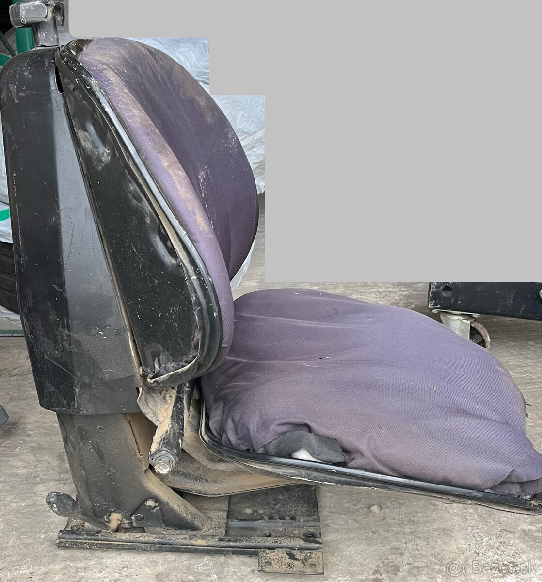 Sedačka Mars zetor - 2