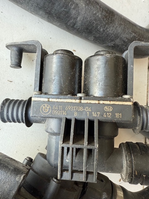 BMW 5 E60 E61 magnetický ventil vody 6931708 - 2