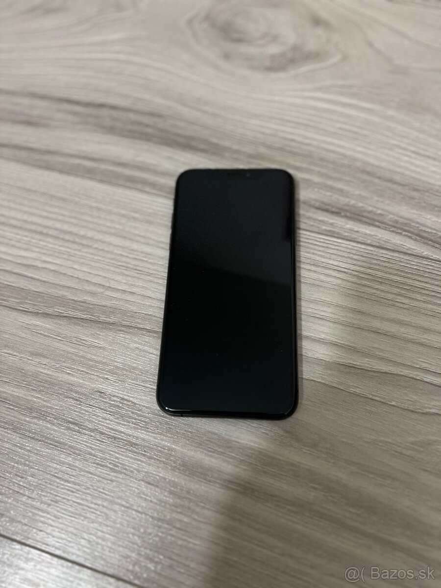 IPhone XS 64GB Zablokovaný - 2