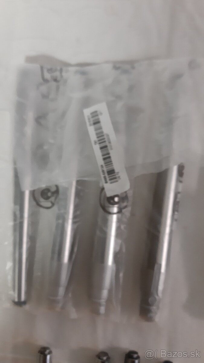 Podstavce, nožičky pod LCD TV Samsung - 2