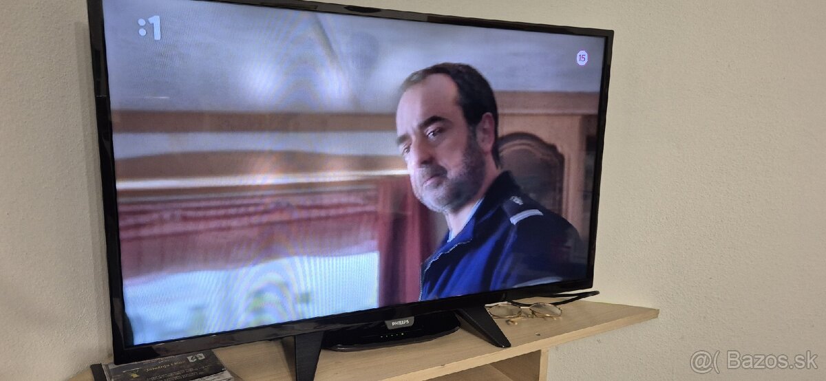 Televízor Philips 81cm - 2