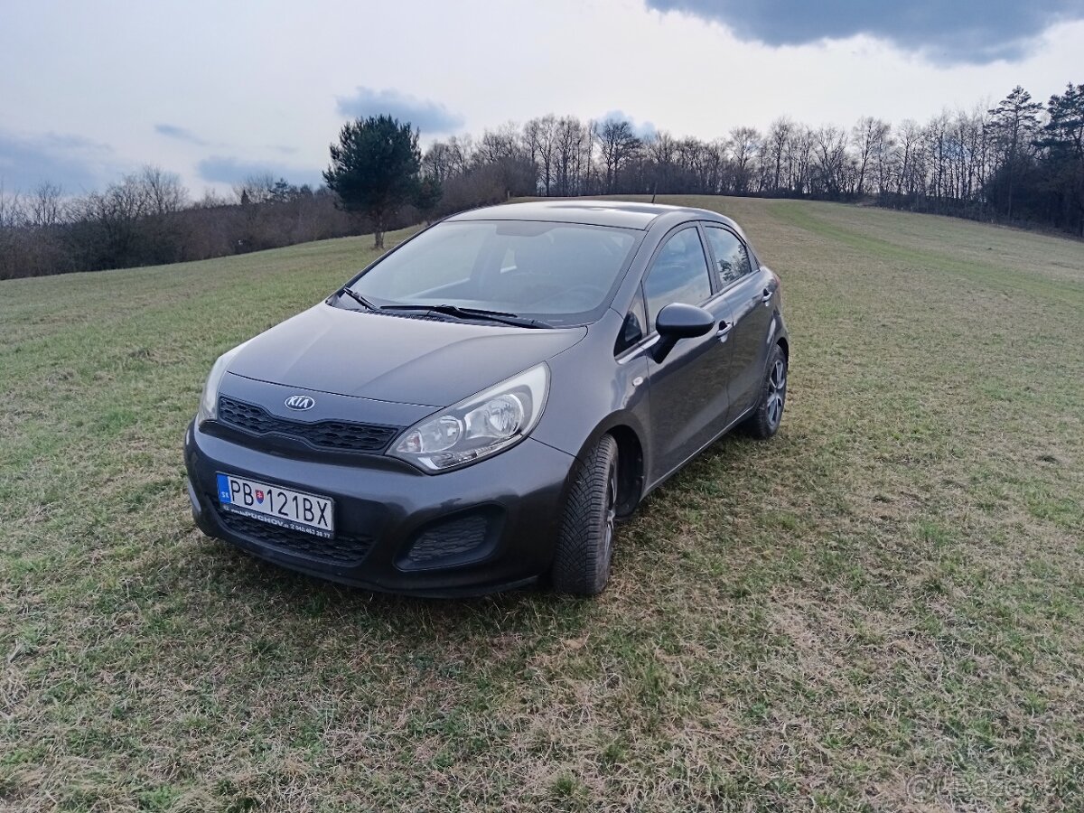 Kia rio - 2