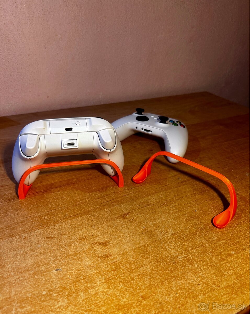 Držiak / stojan na ovládač Xbox Series - 2
