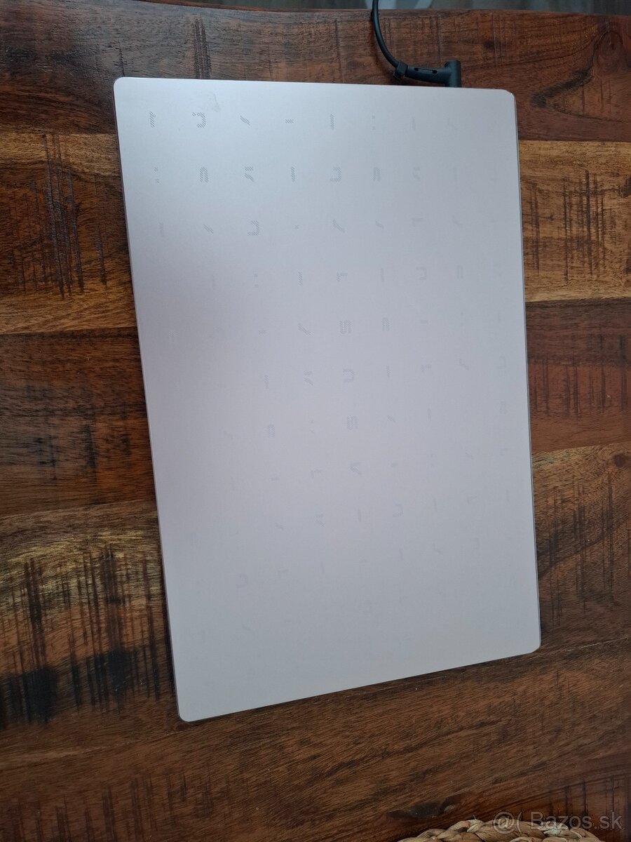 Predam notebook Asus VivoBook - 2