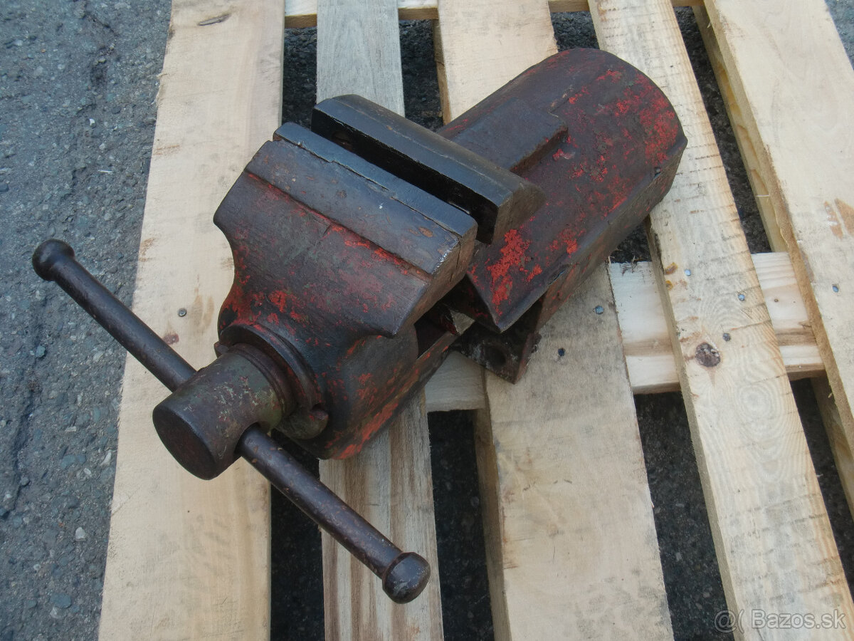 Predám masívny dielenský zámočnícky zverák - 2