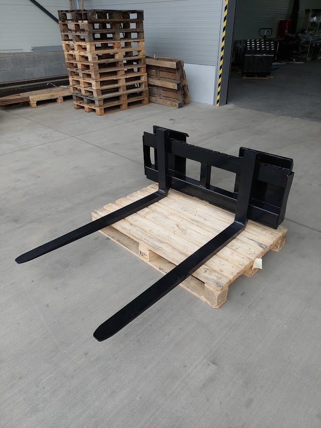 Paletizačné vidly na šmykom riadené nakladače skladom - 2