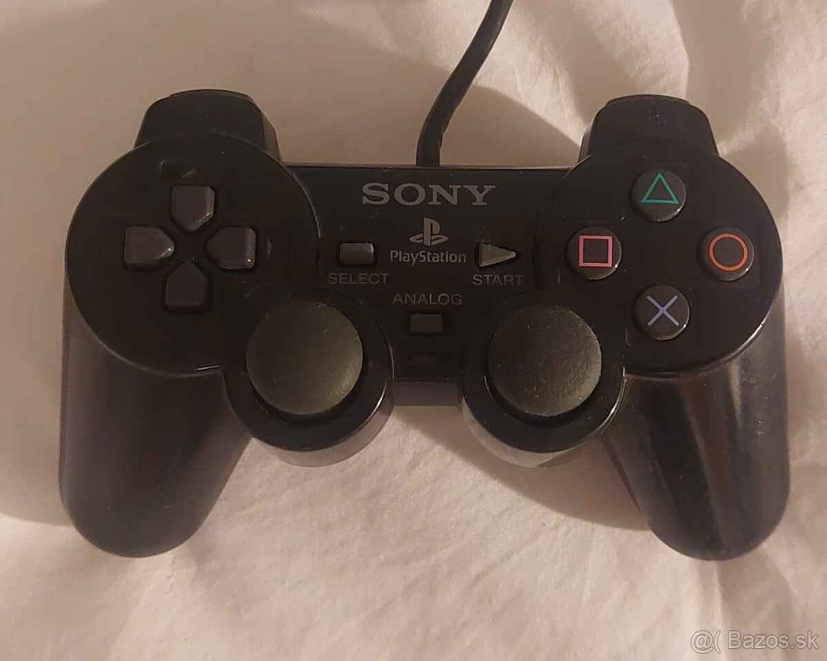 Playstation 2 + 5 hier + ovládač + 8MB memory card - 2