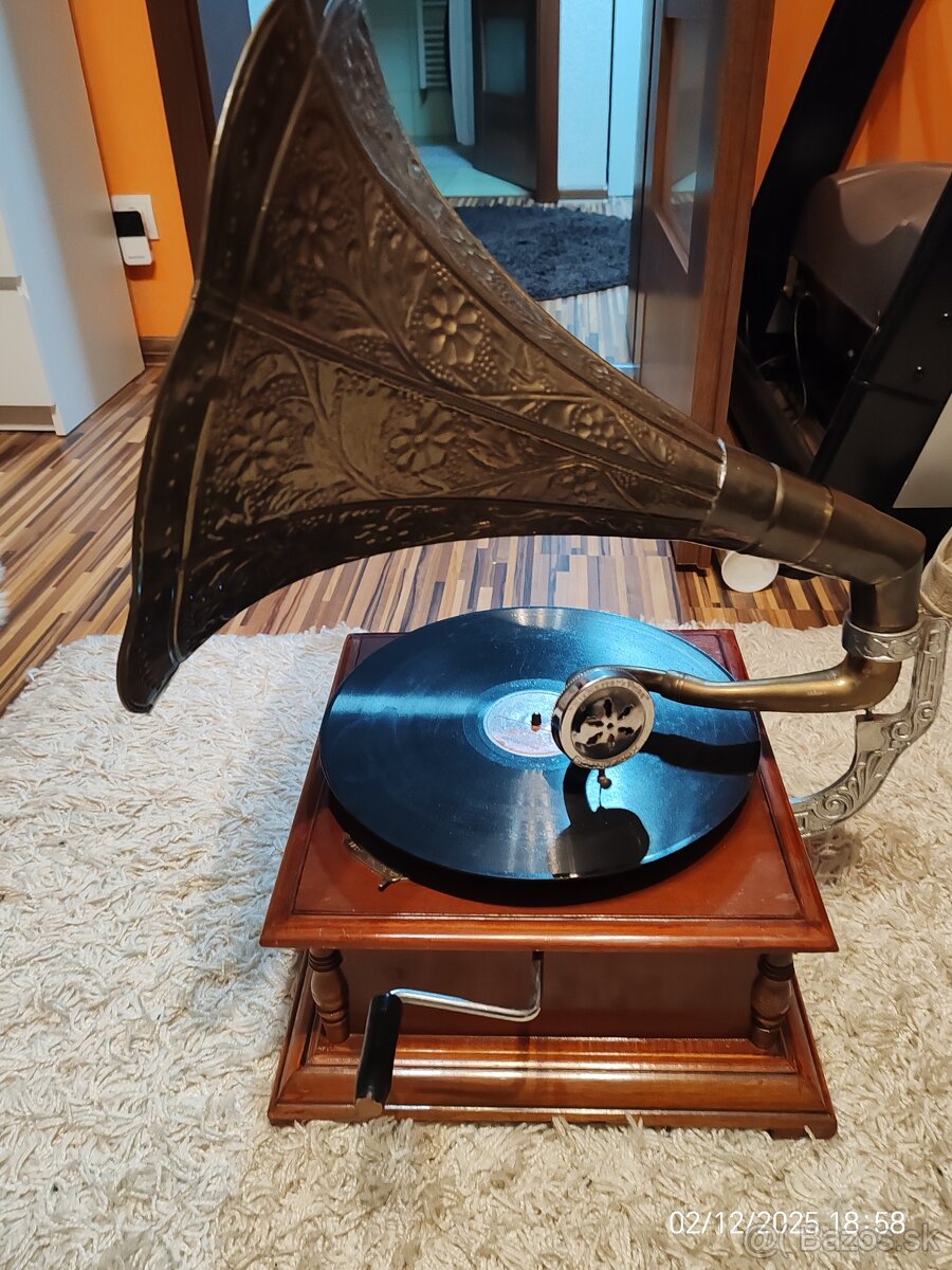 Predám gramofón - 2