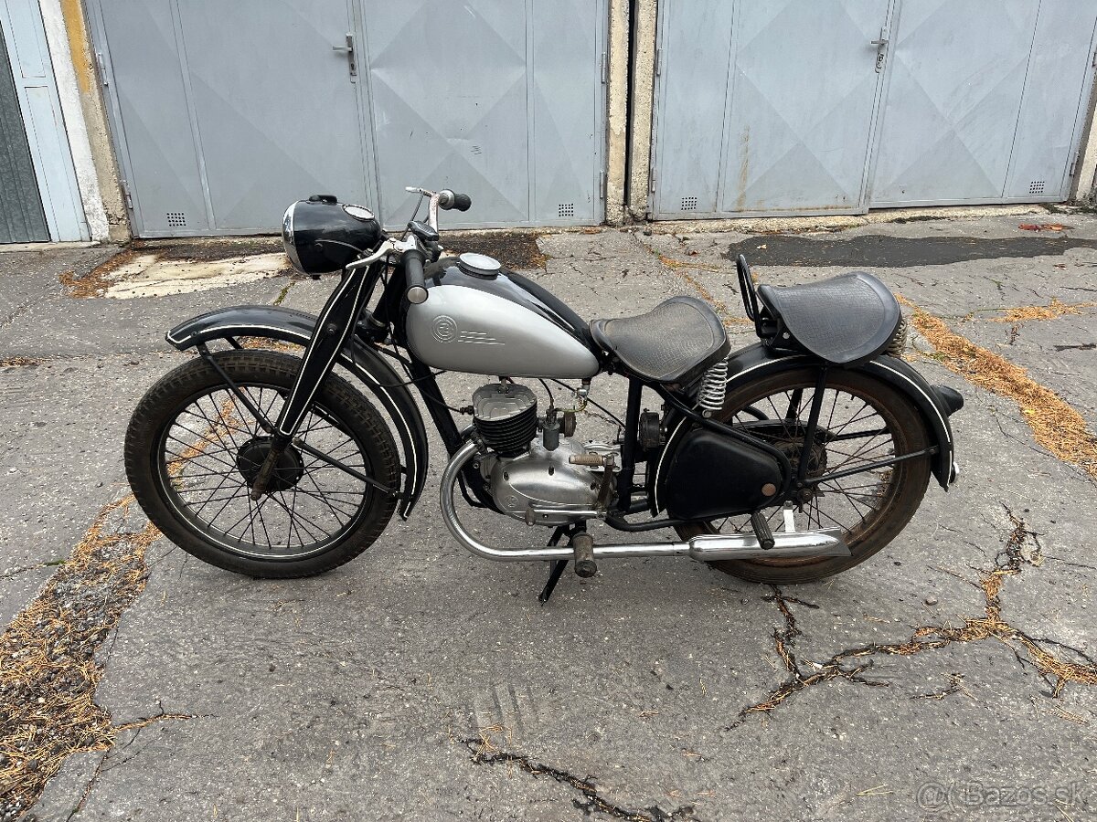 CZ 125T, malý pérák - 2