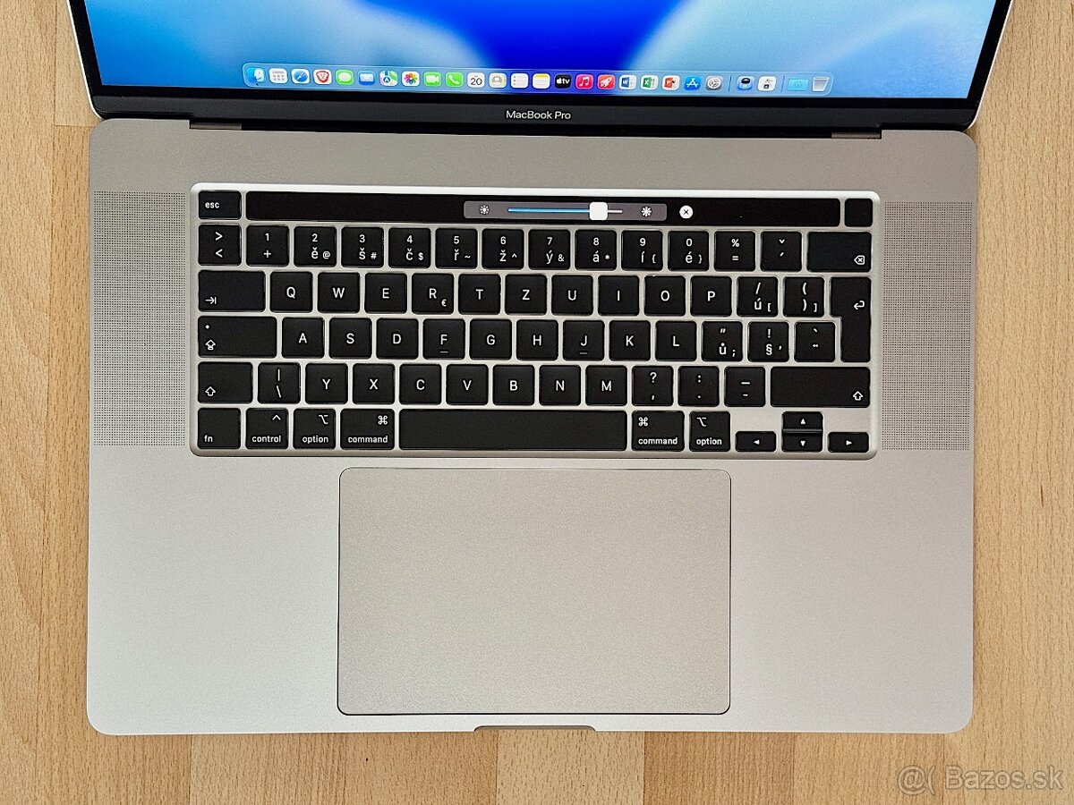 MacBook Pro 16" i9-2.3GHz8j/16GB/1TB,NOVÁ BATÉRIA ,TOP STAV - 2