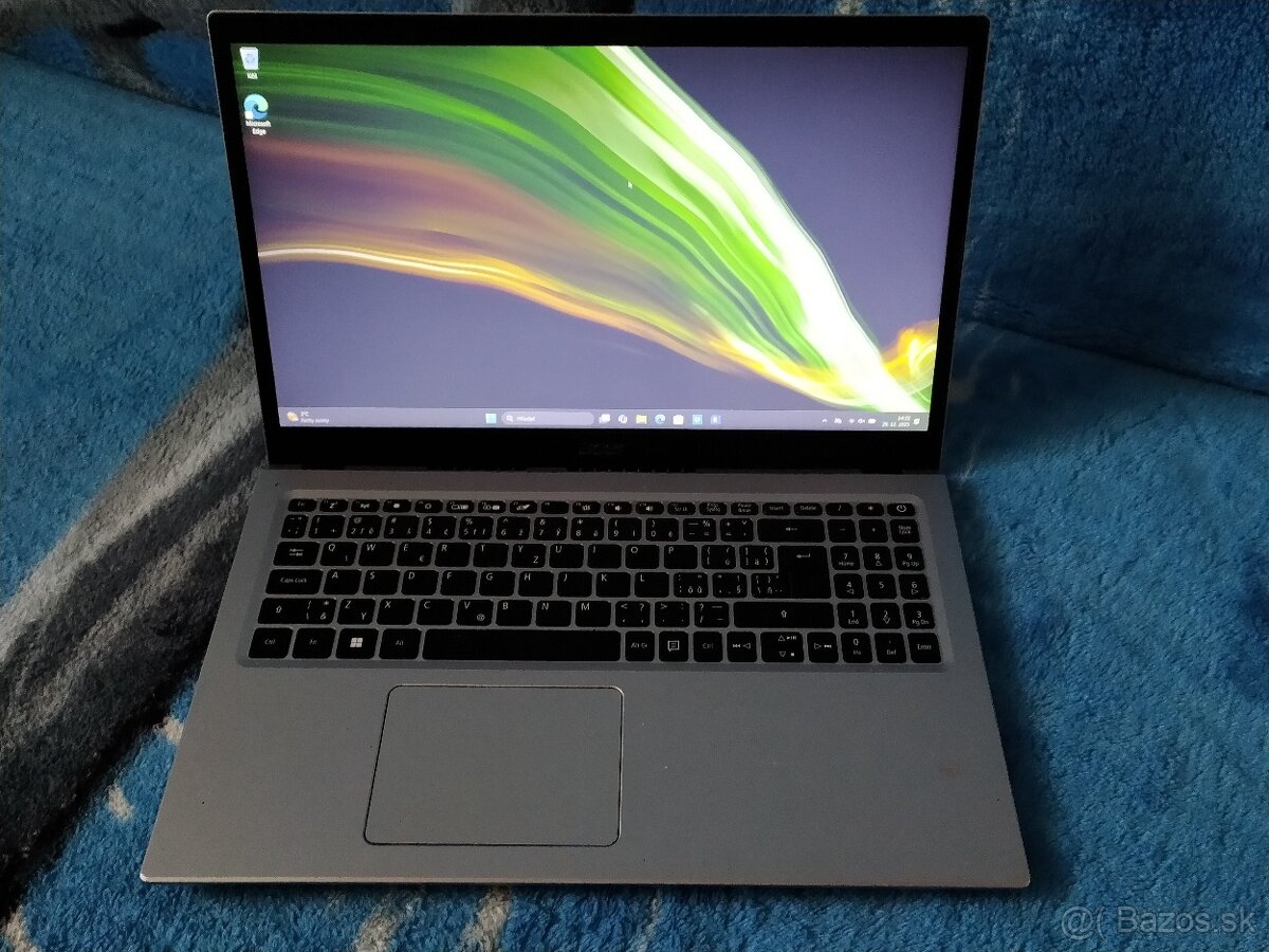 Acer Aspire 3 /Win11/4 GB DDR4/128GB/Intel UHD/1920x1080 - 2