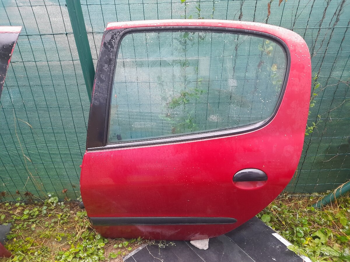 Predám diely na Peugeot 206 - 2