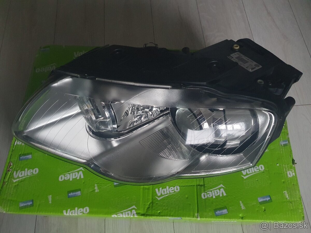 Predam VW passat b6 originalny bixenon Valeo 3C0941751 - 2