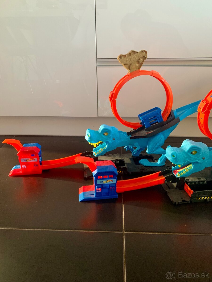 DRÁHA HOT WHEELS T-REX - 2