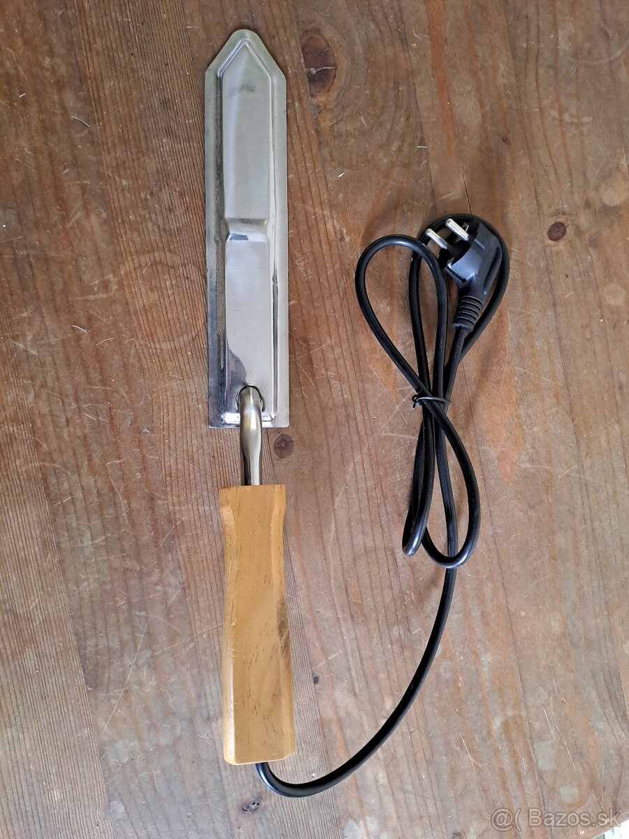 Predam potreby pre včelara. - 2