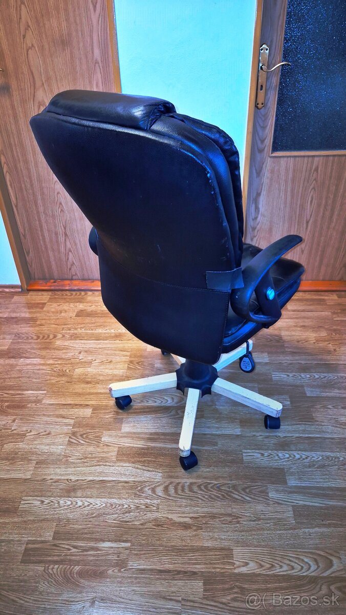 PC stolička (kreslo). - 2