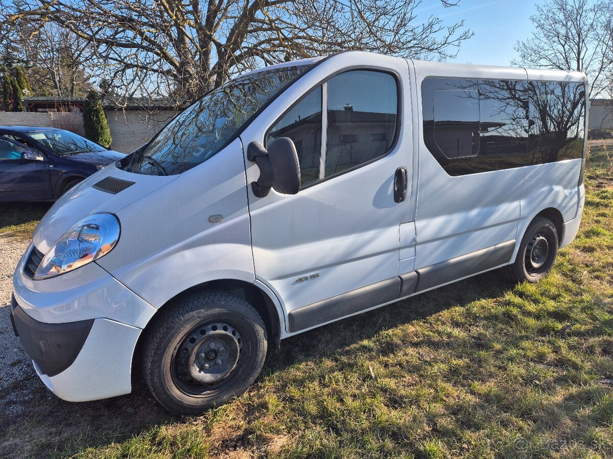 Renault Trafic - 2