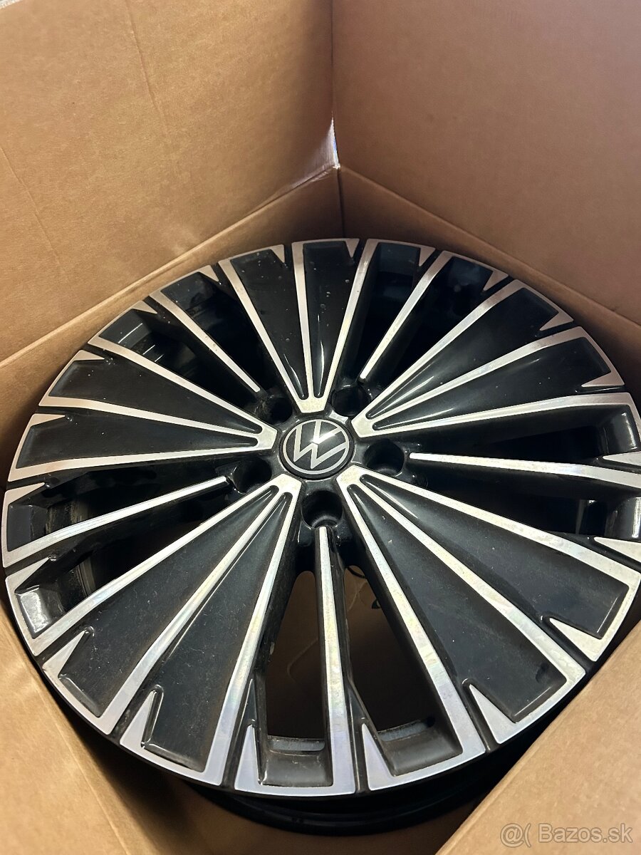 Disky Tiguan R18 - 2