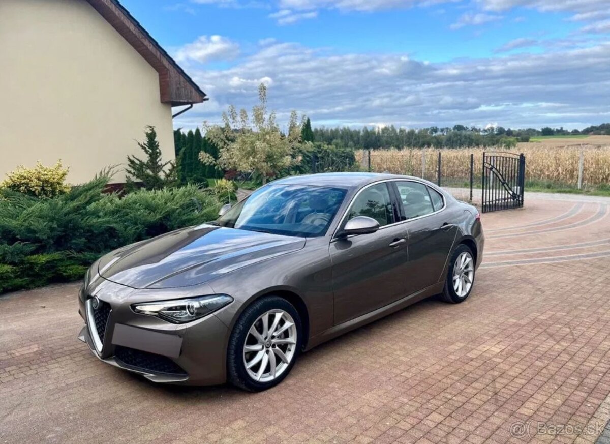 Alfa Romeo Giulia - 2