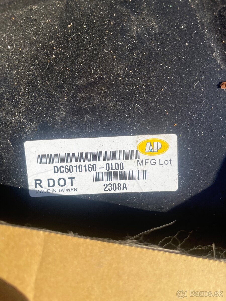 Predny ľavy blatnik dacia duster 2018 - 2