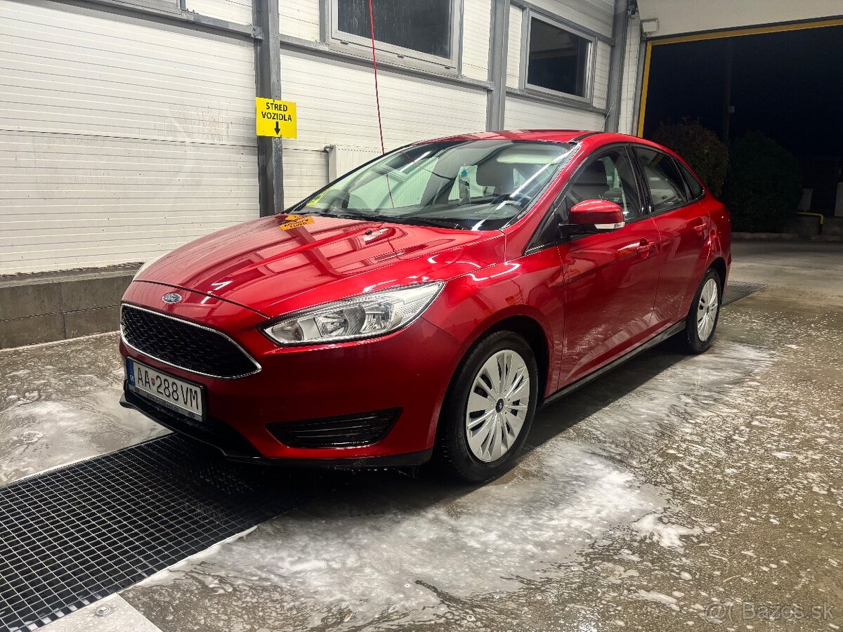 Ford Focus sedan, 125 koni - 2