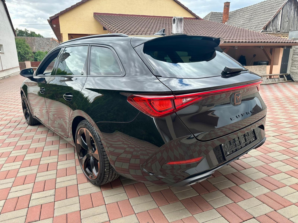 Cupra Leon 2023 - 2