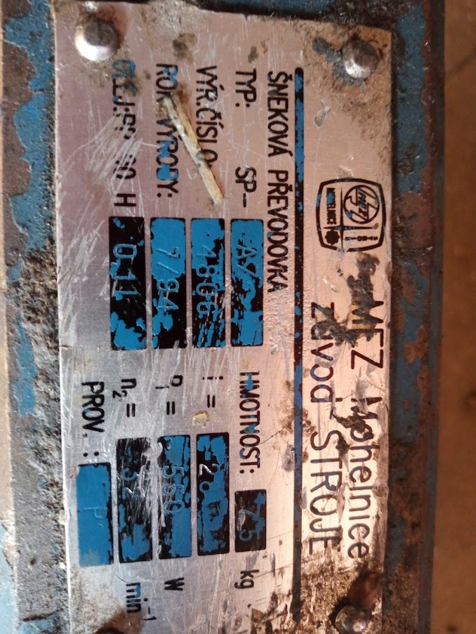 Predám elektromotor zo šnekovou prevodovkou - 2