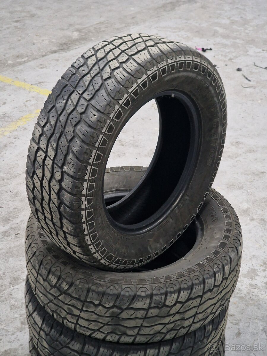 255/65 R17 - 2
