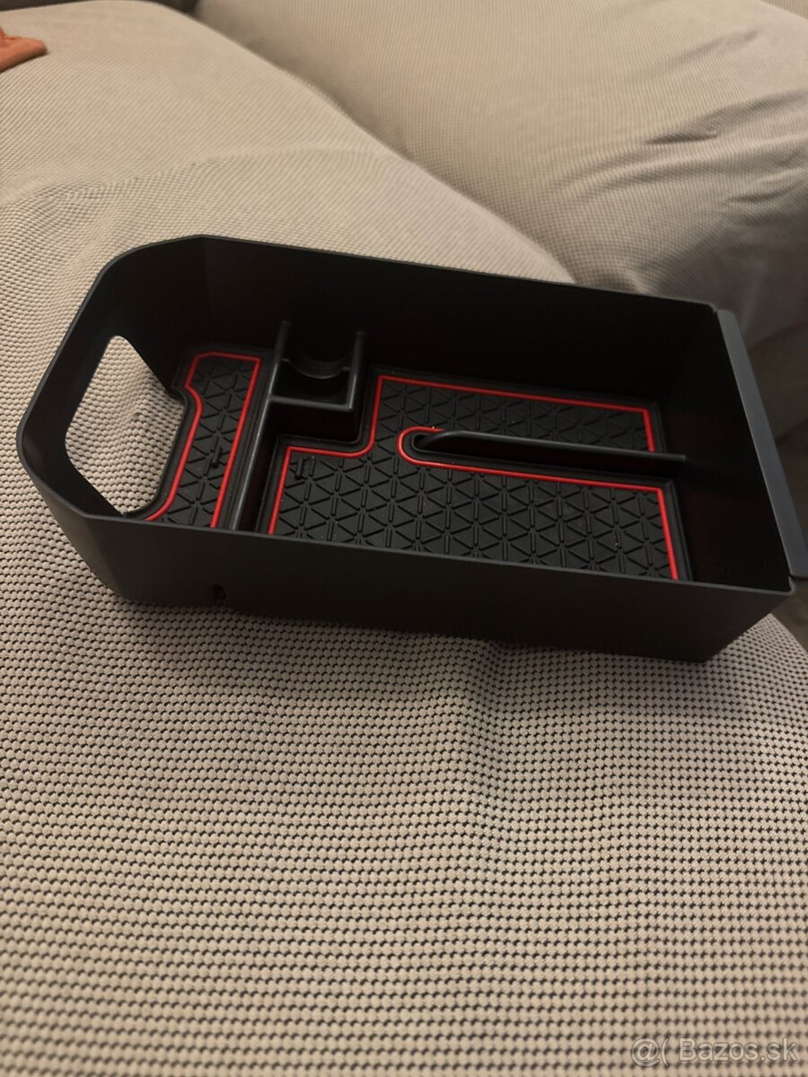 Organizér pre Toyota RAV4 - 2