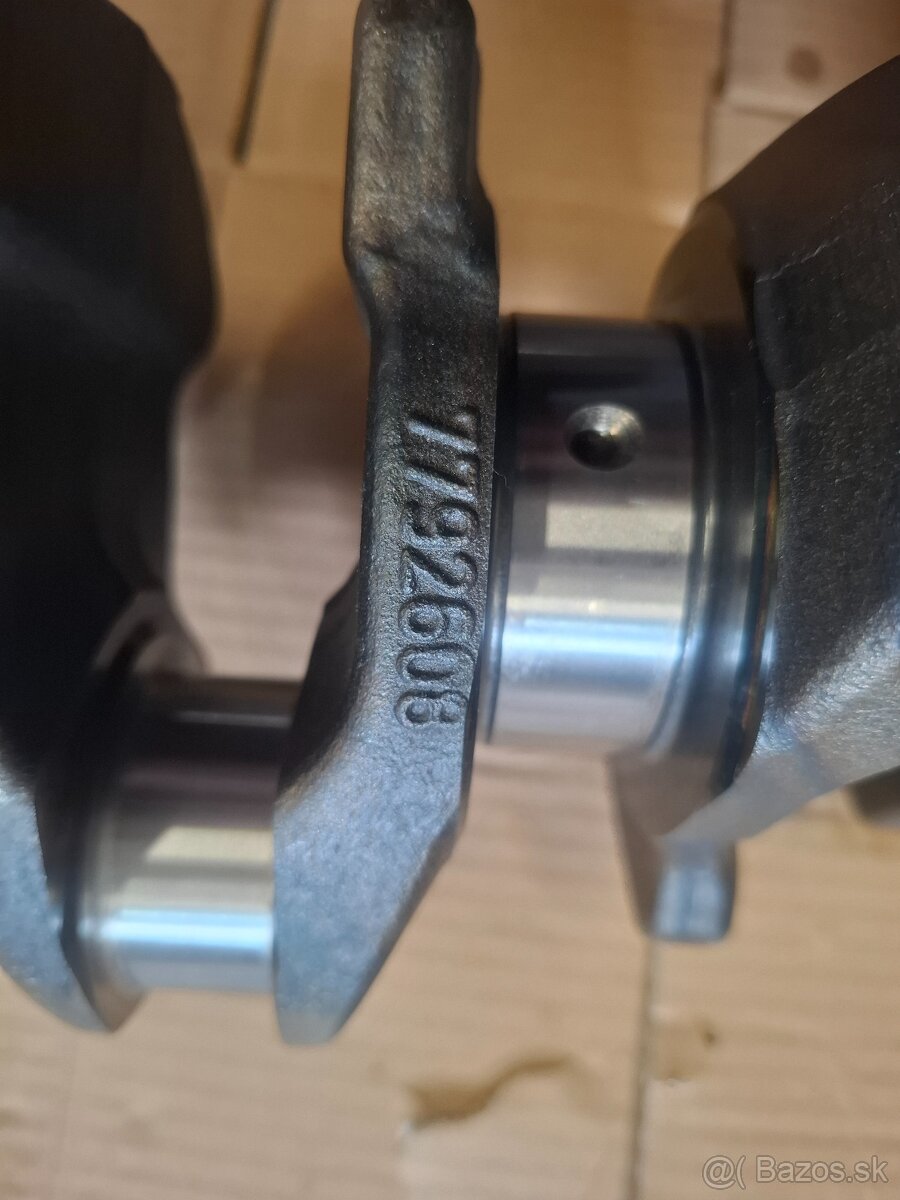 Kľukový hriadeľa BMW M57 306D5 - 2